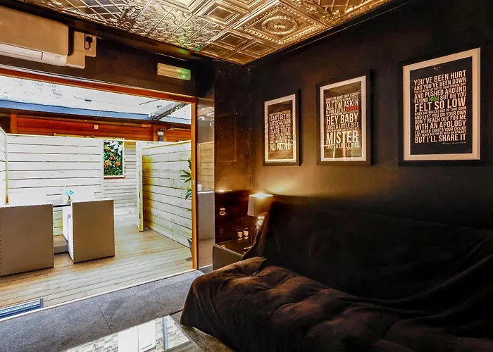 The Sea Lounge Accomodation